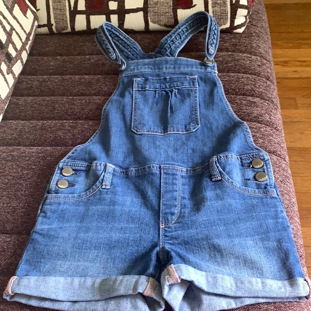 Gap overalls shorts